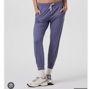 Women’s Vuori Performance Jogger - Size M